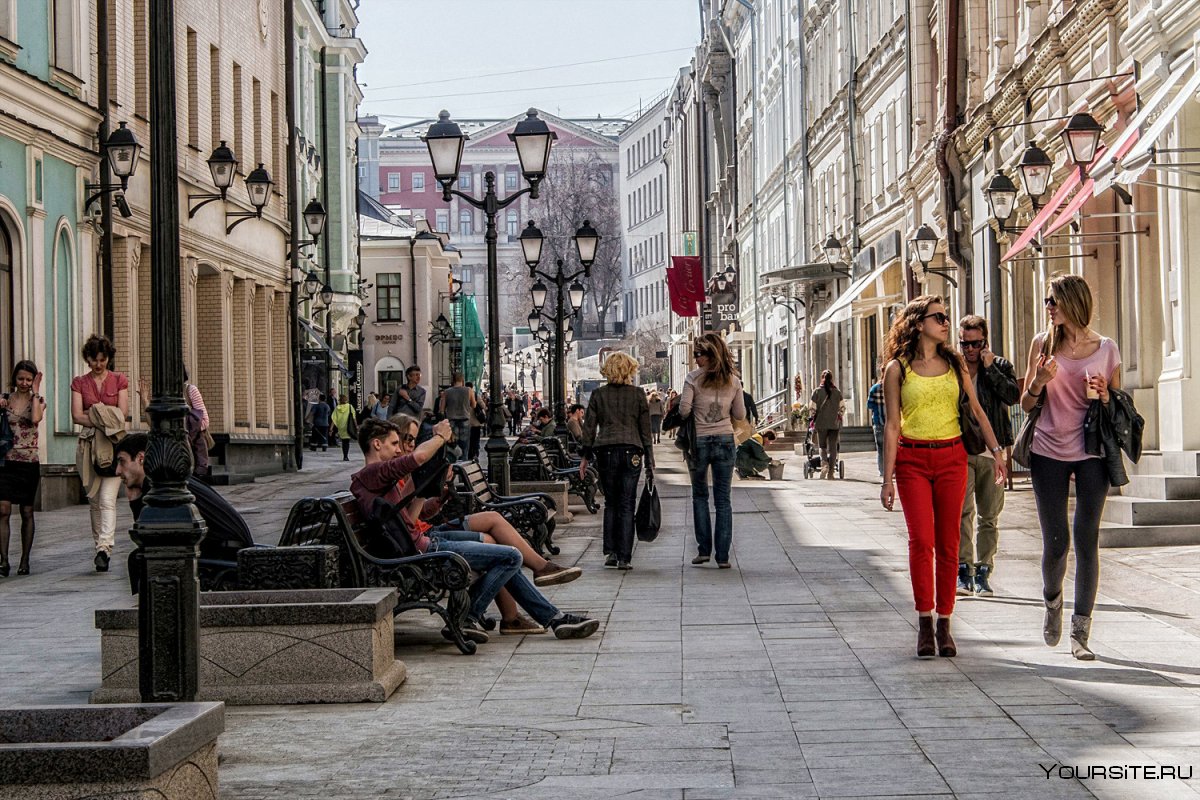 Столешников переулок прохожие