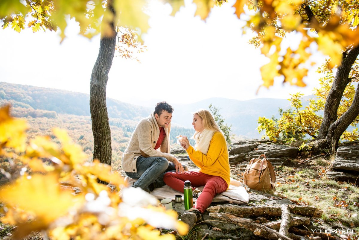 Осенний пикник влюбленные