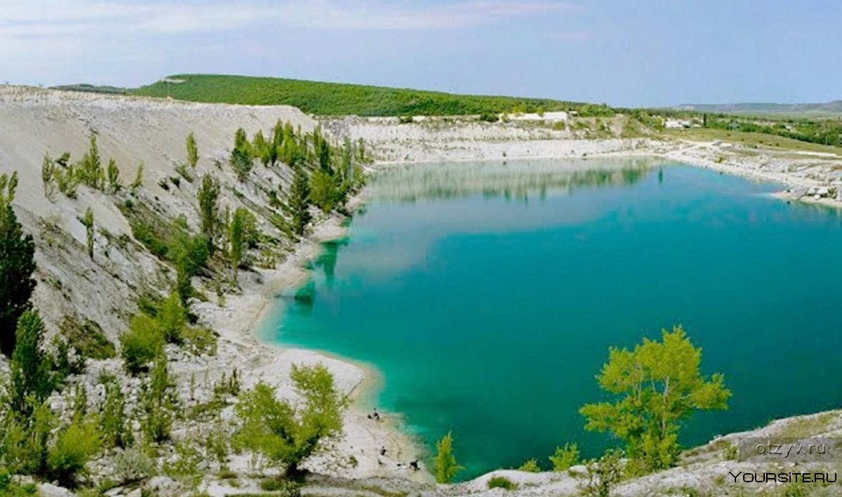 Мраморное озеро Бахчисарайский