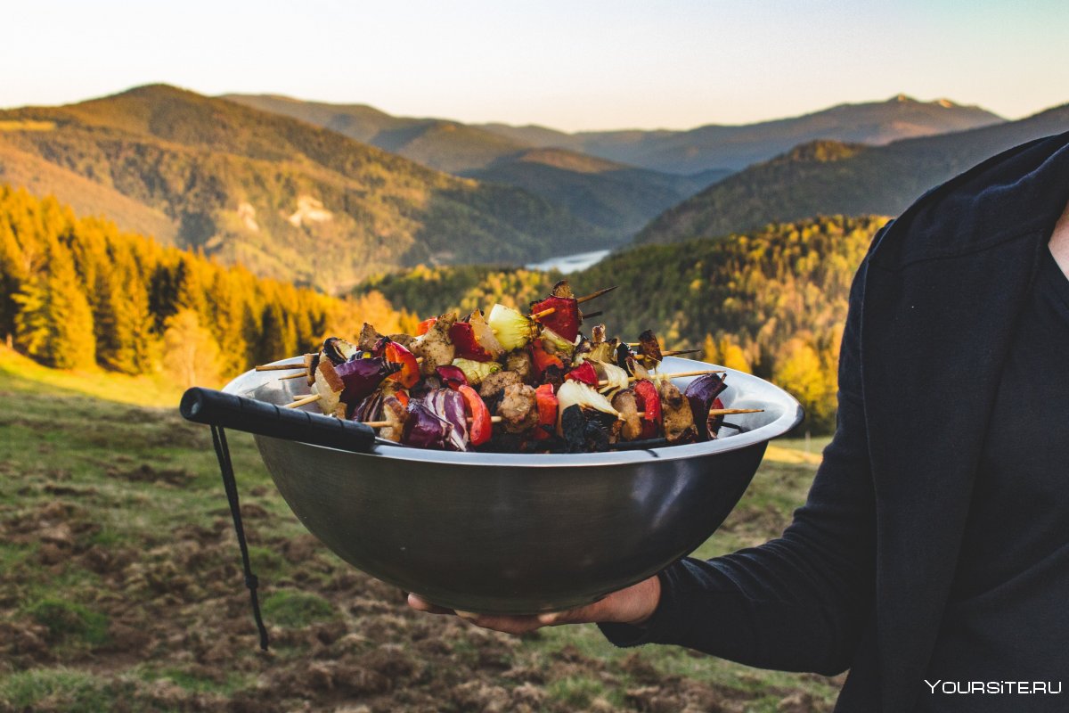 Шашлык в горах