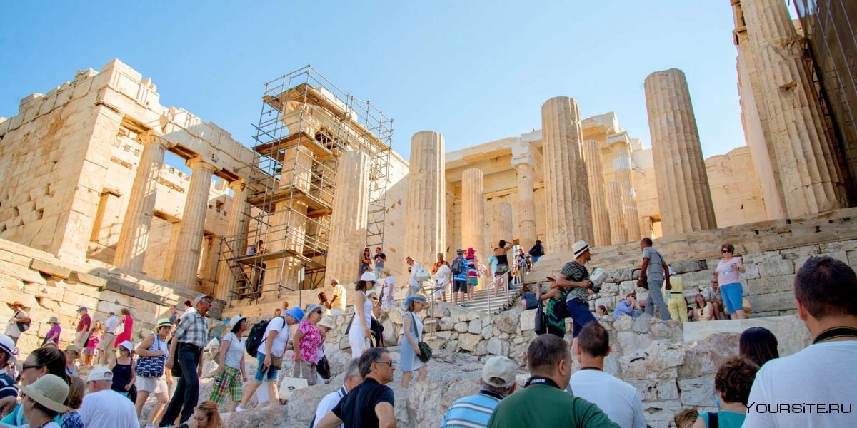 Путешествие по улицам город в древней Греции