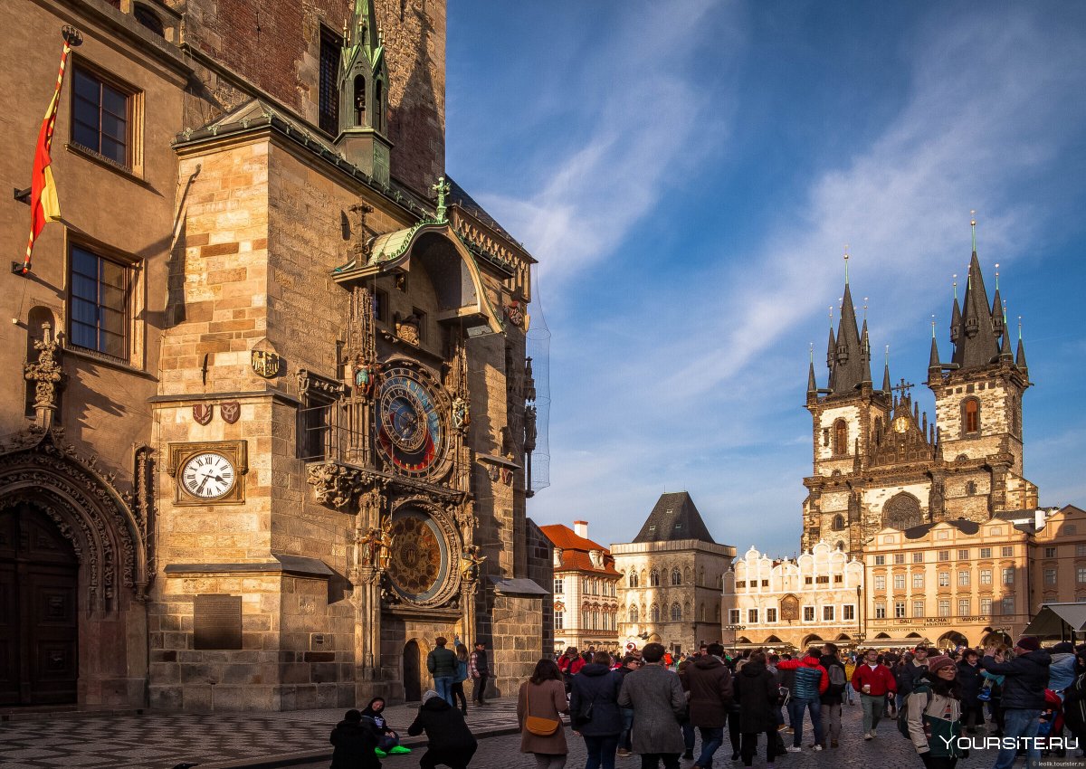 Площадь у Староместской башни в Праге