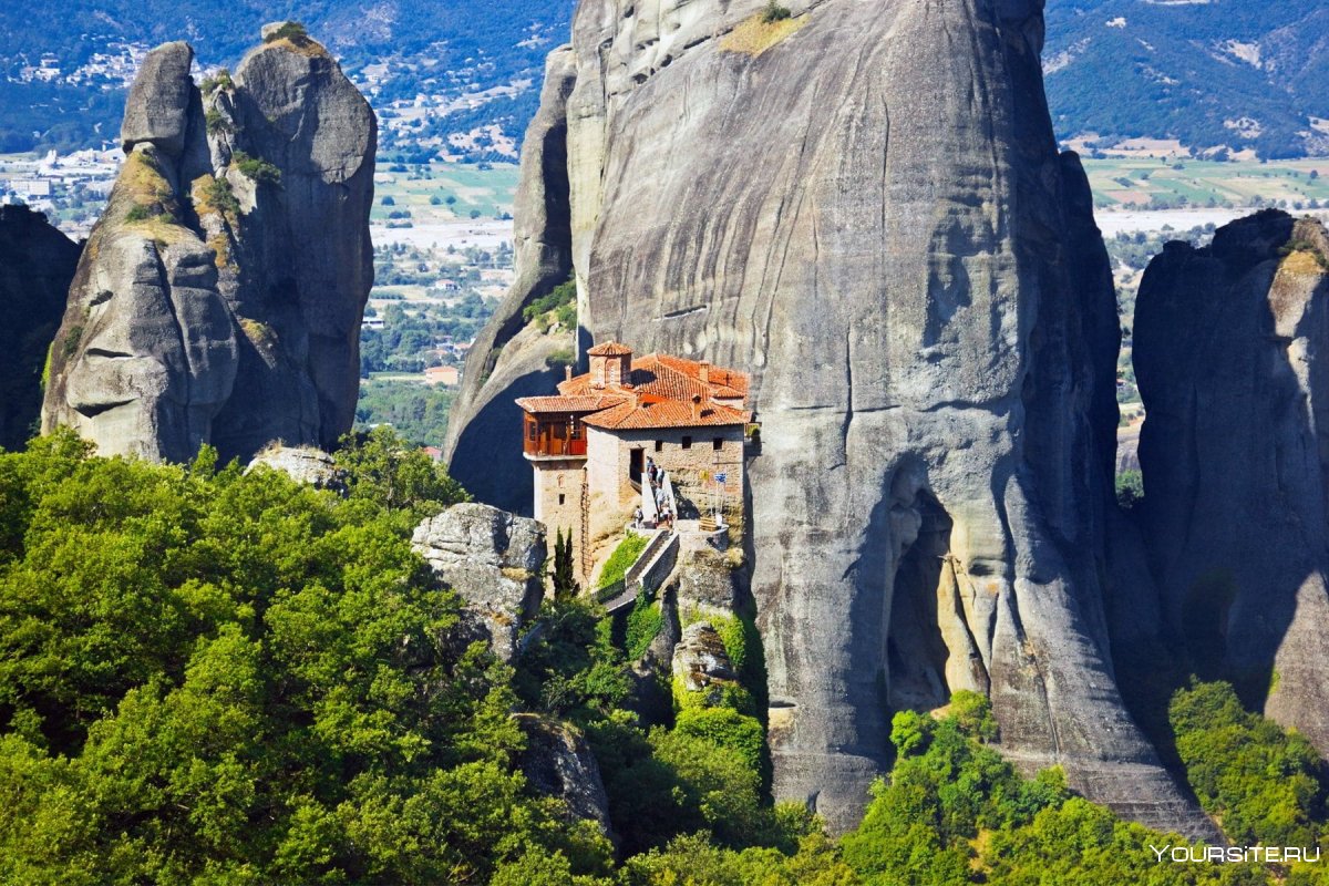Метеоры Греция монастырь Святой Троицы