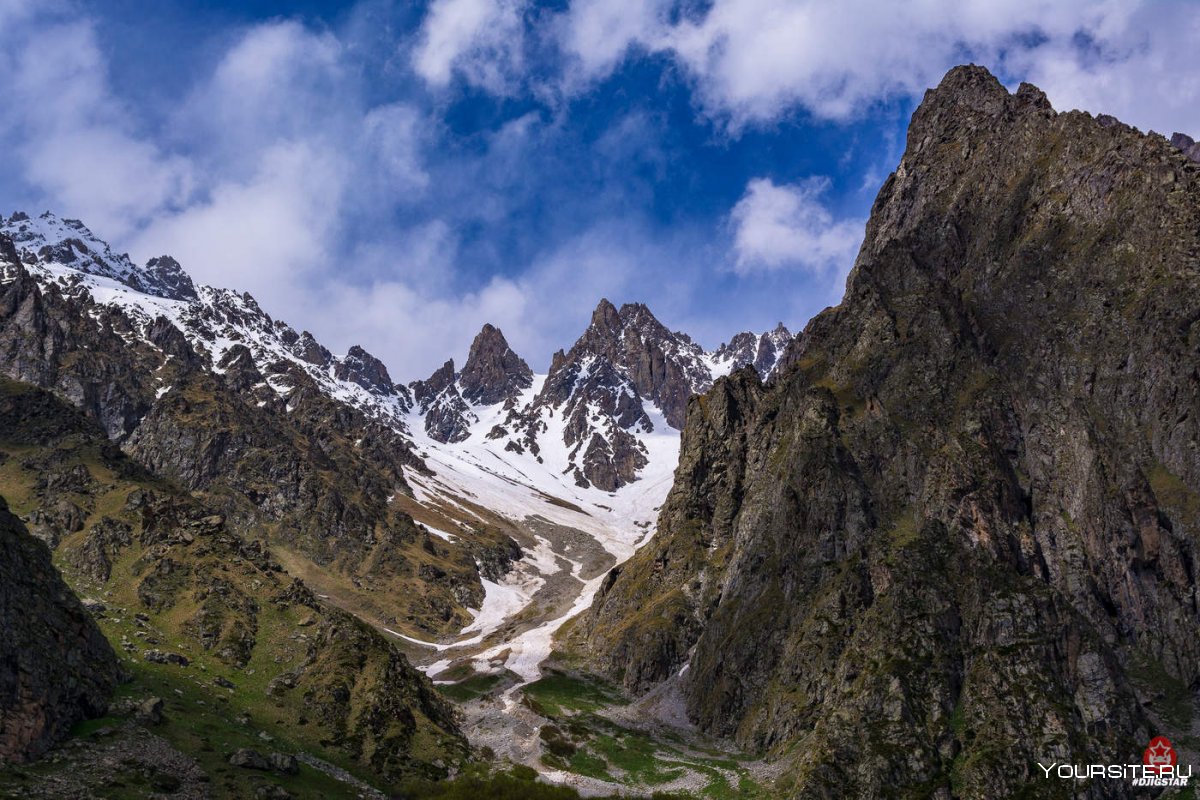 Гора цей Северная Осетия