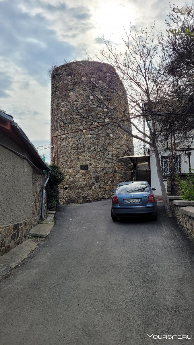 Крепость Алустон