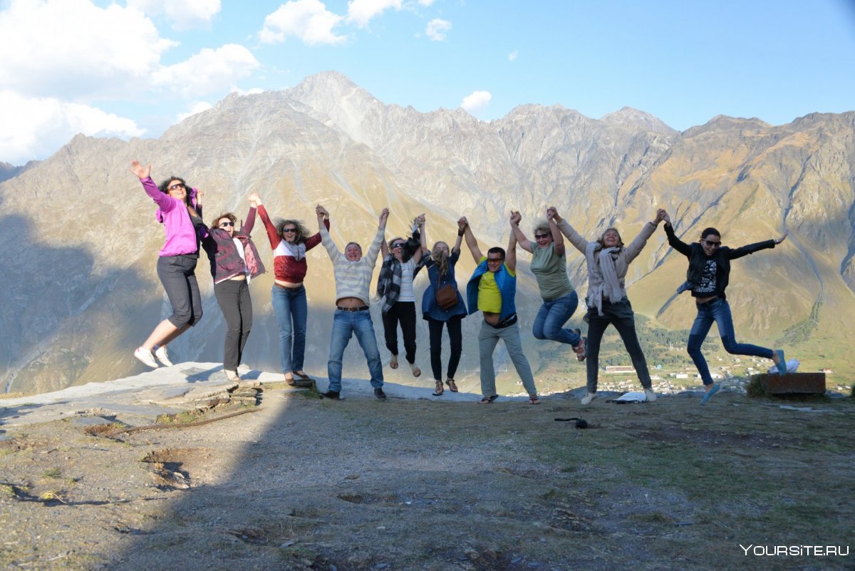Туристы в Гималаях