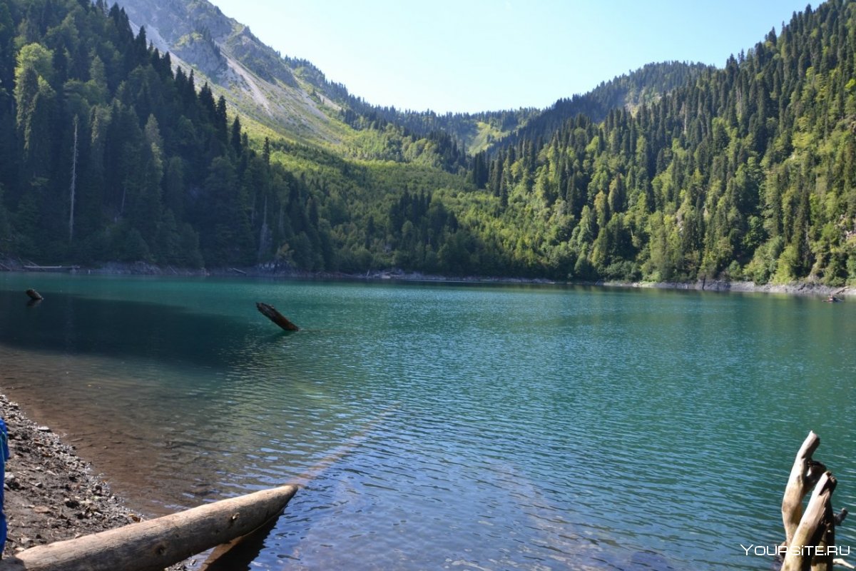Озеро Ривьера Абхазия