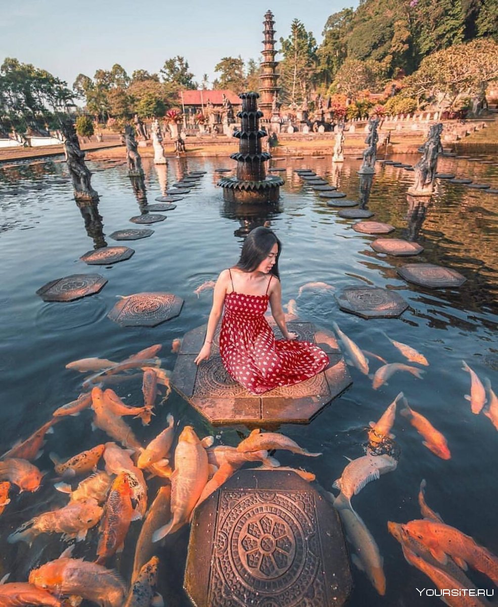Бали храм на воде