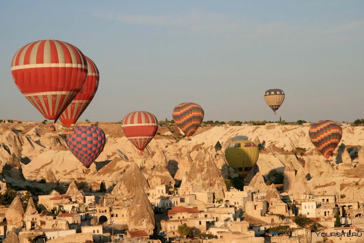 В Турции воздушные шары в Каппадокии