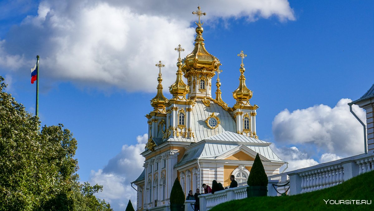 Петропавловская Церковь Уланского полка в Петергофе