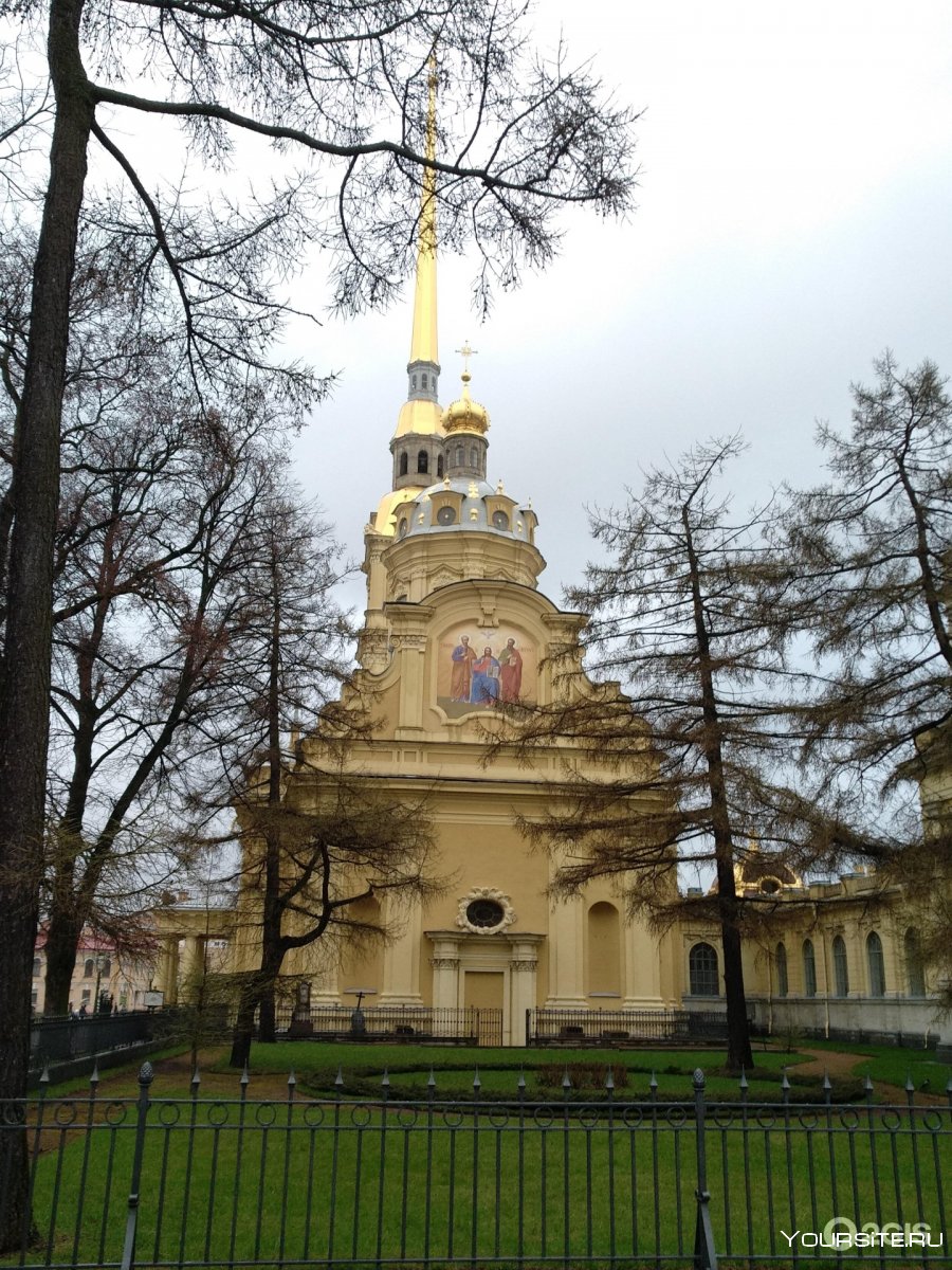 Колонистский парк в Петергофе