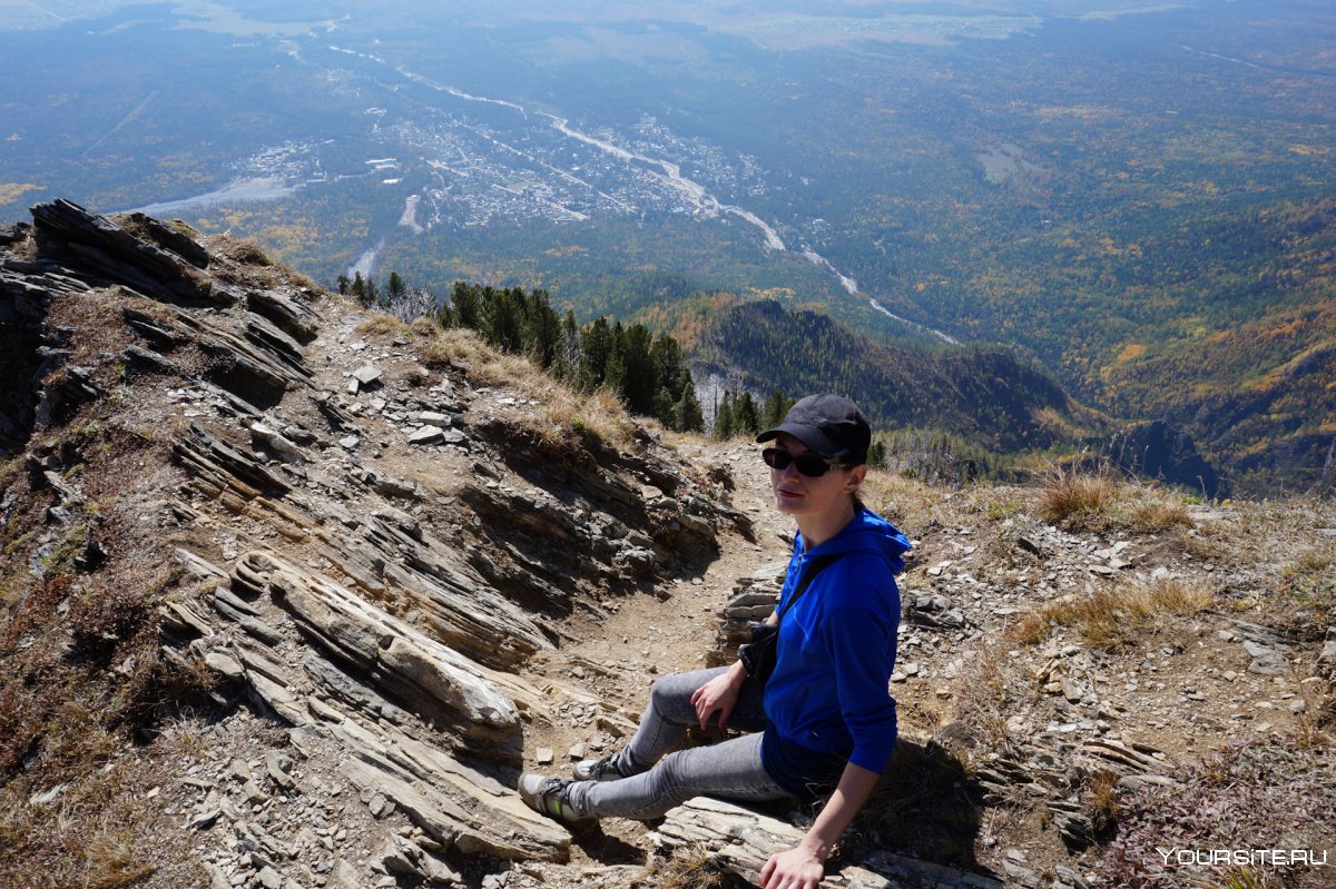 Пик любви Аршан фото с поселка