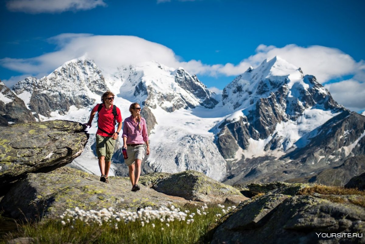 Швейцария горы туристы