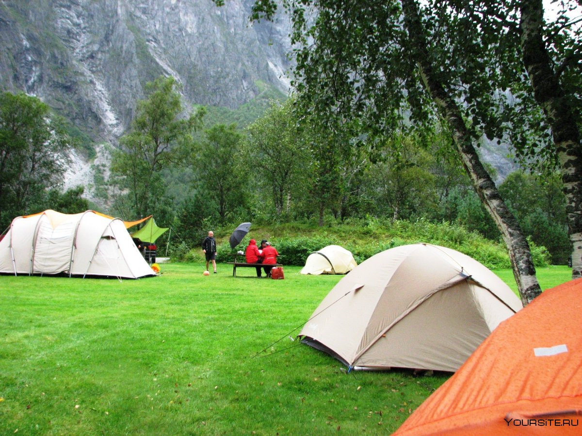 Палаточный лагерь в Карелии