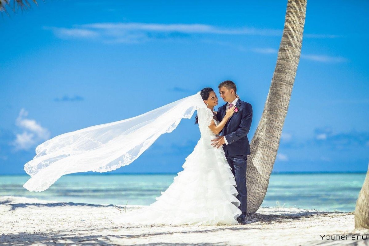 Свадебные фотосессии на море за границей
