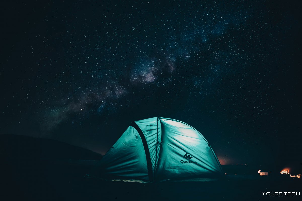 Палатка в ночи темной