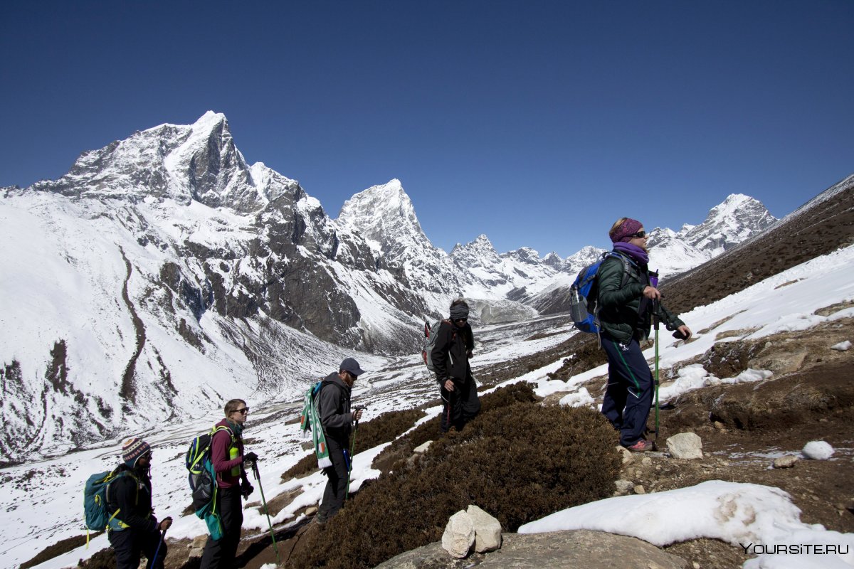 Туризм по Гималаи, Эверест