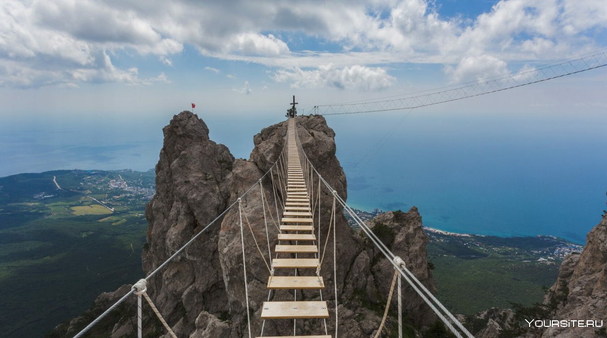Гора ай-Петри в Крыму подвесной мост