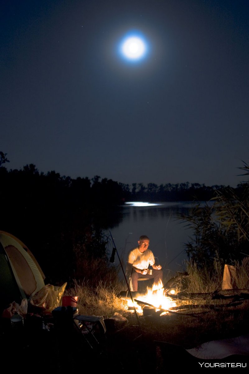 Ночная рыбалка на озере