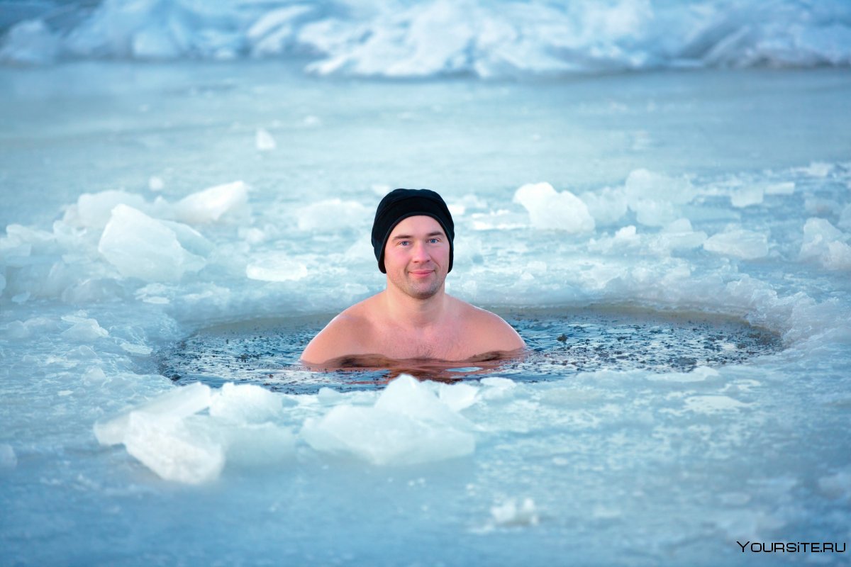 Wim Hof swimming