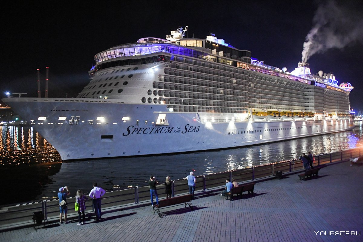Norwegian Sky лайнер