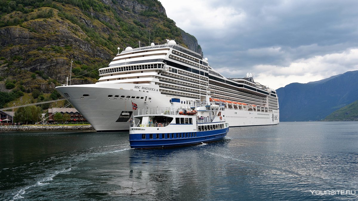Лайнер MSC Seaside