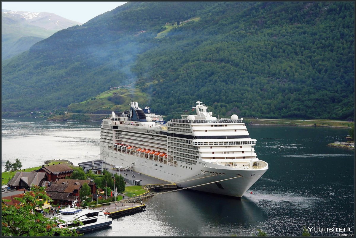 Лайнер MSC magnifica
