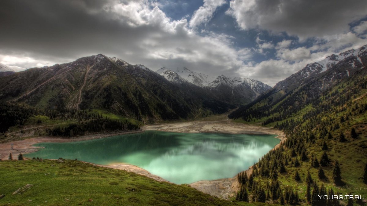 Алматинское озеро Казахстан