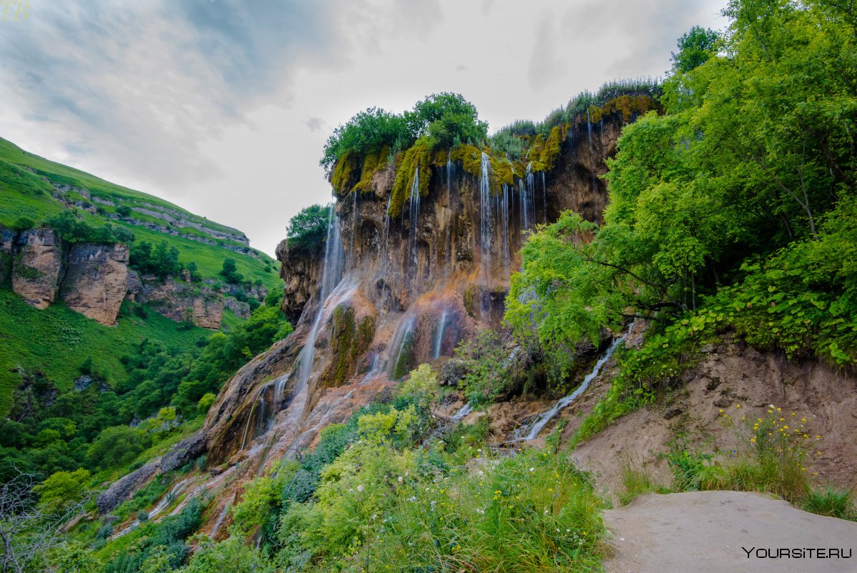Ханский водопад Дагестана
