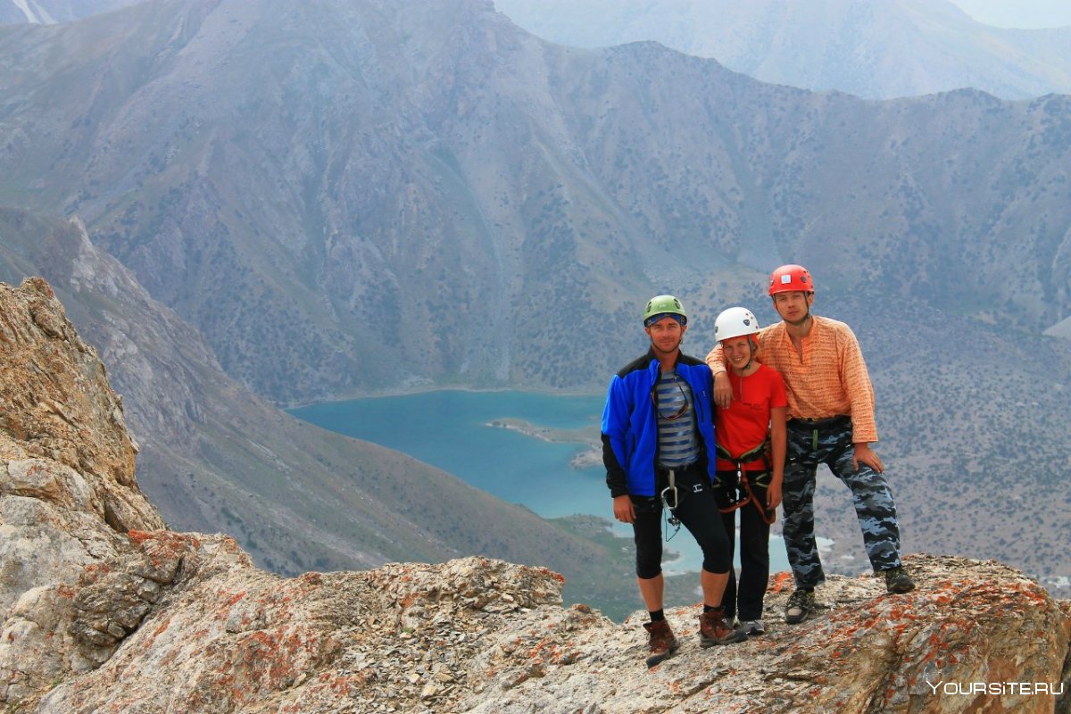 Туристы горы Таджикистан