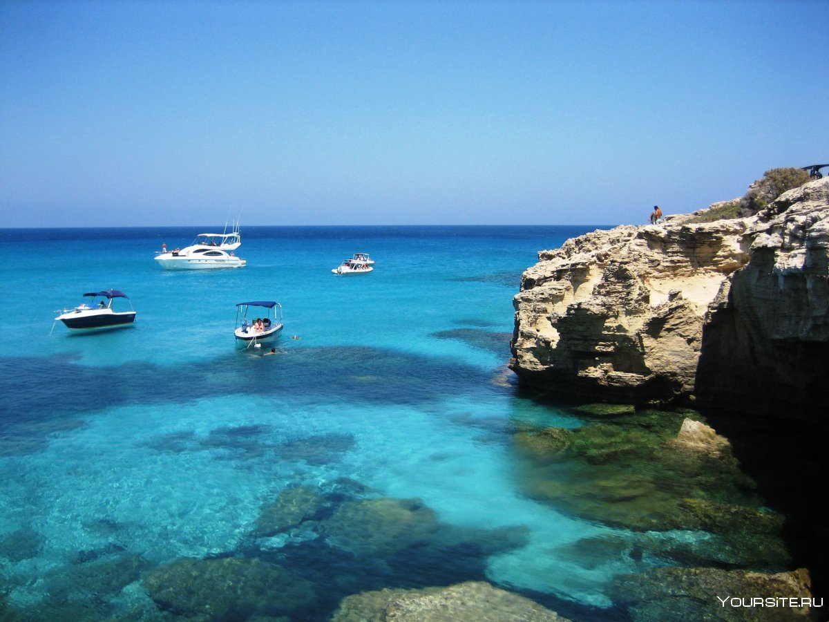 Корал Бэй Кипр пляж
