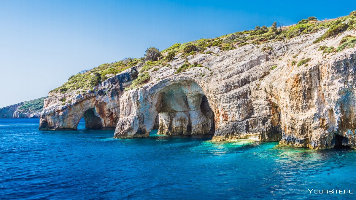 Бухта Навагио Греция голубые пещеры