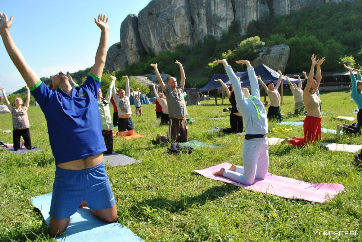 Йога в горах Крыма