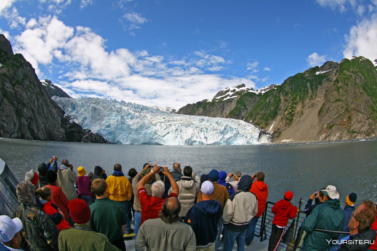 Парк Глейшер Аляска туристы