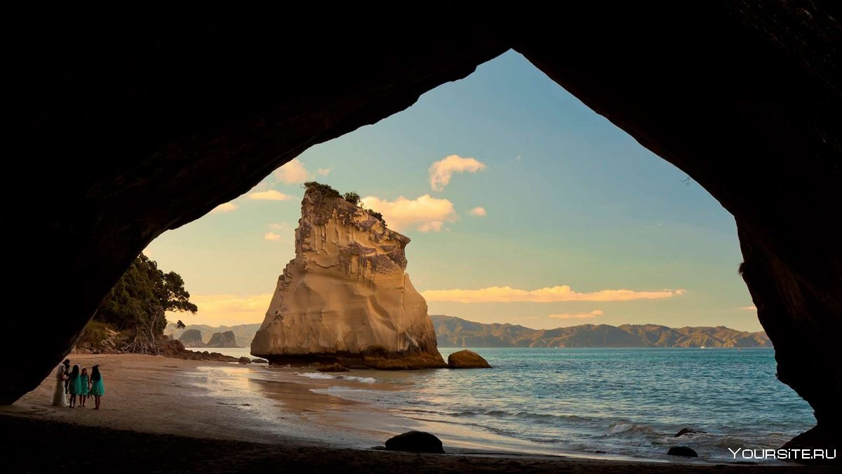 Кафедральная пещера, новая Зеландия (Cathedral Cove)