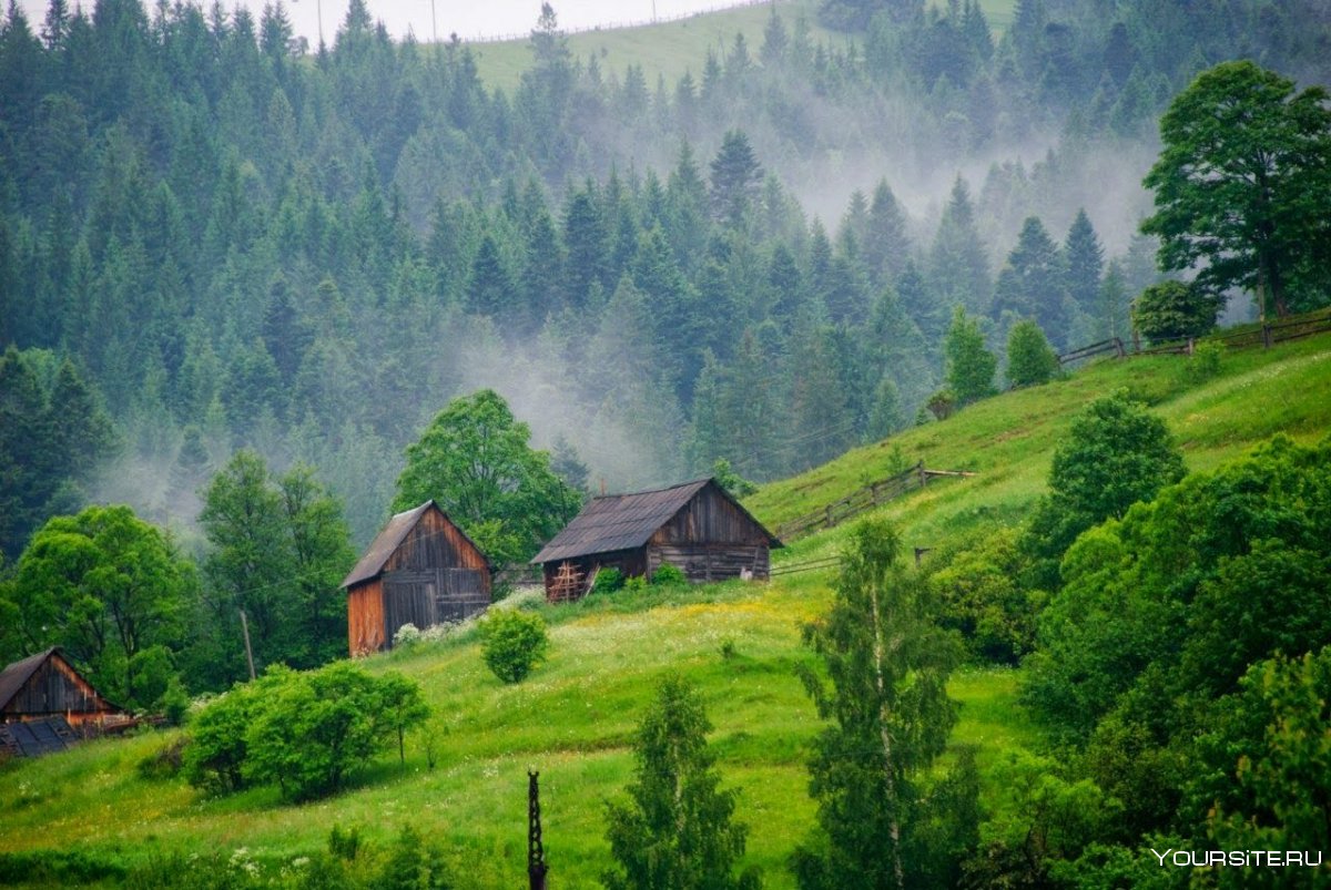 Одинокий домик в горах