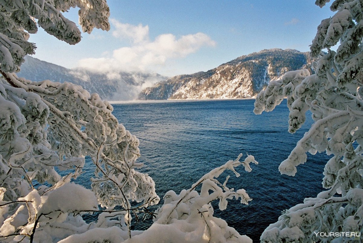 Телецкое озеро зимой