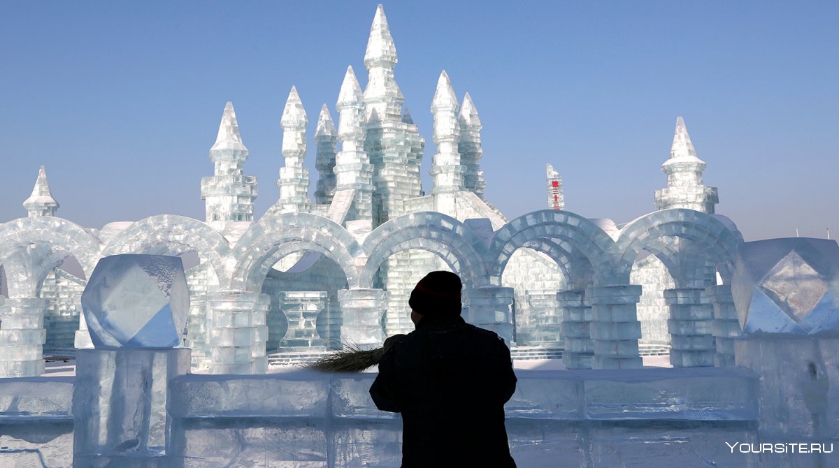 Фестиваль ледяных скульптур в Харбине