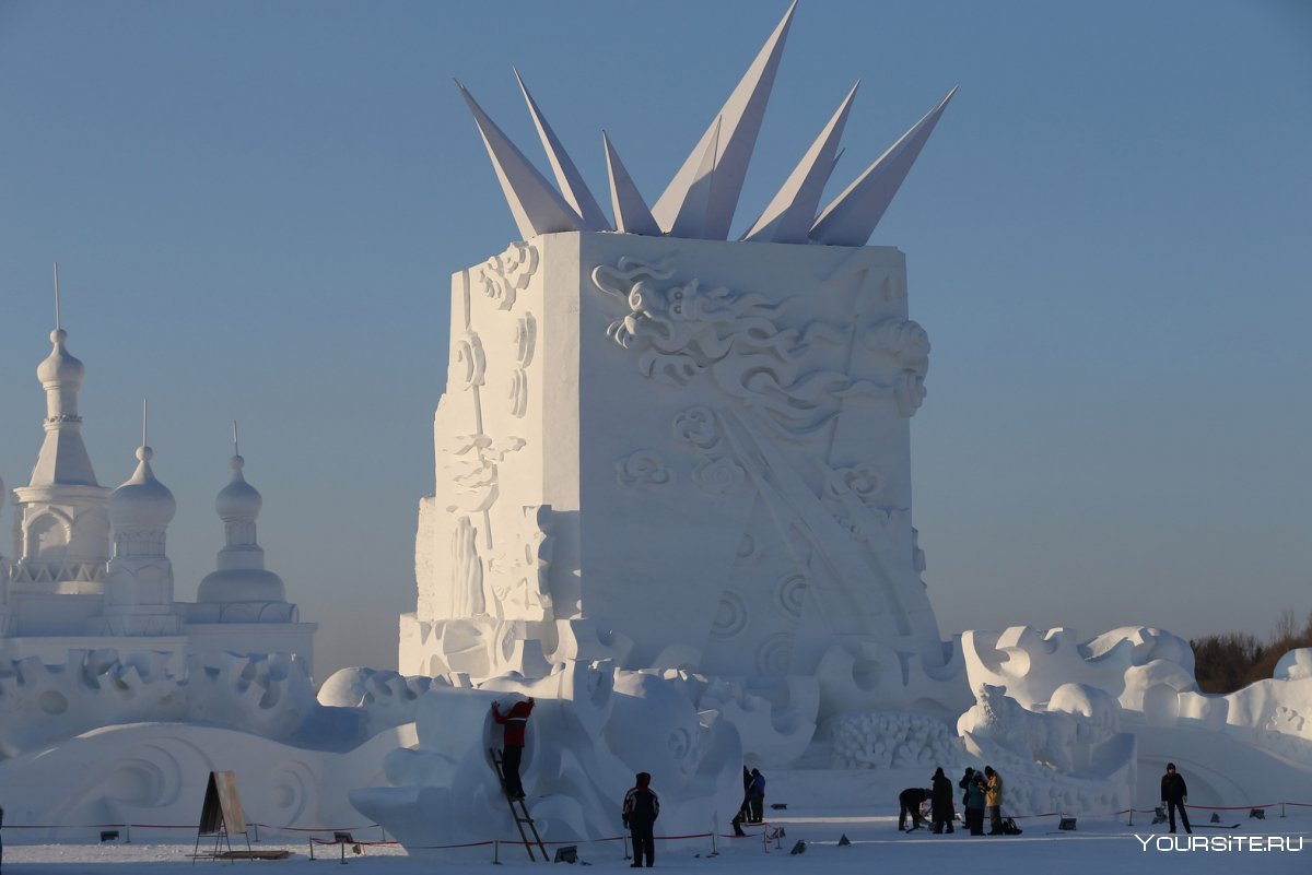 Самая высокая крепость из снега