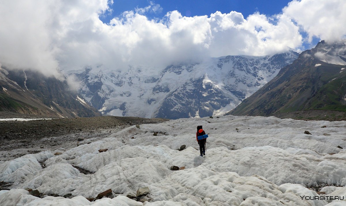 Ледник Безенги на Кавказе
