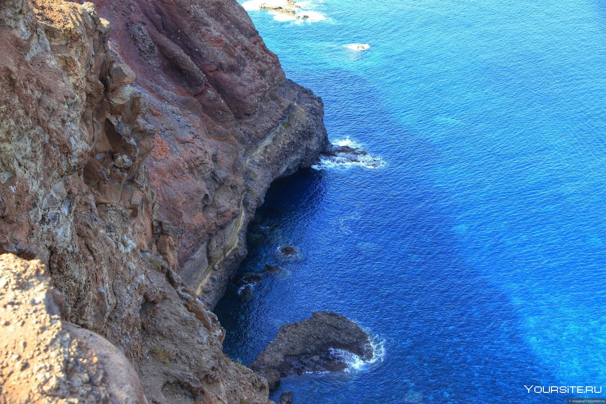 Мадейра скалы море