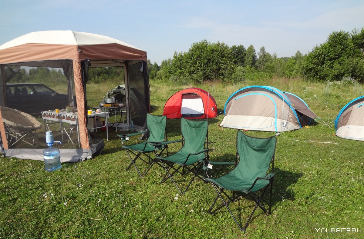 Обустройство лагеря на природе с палатками