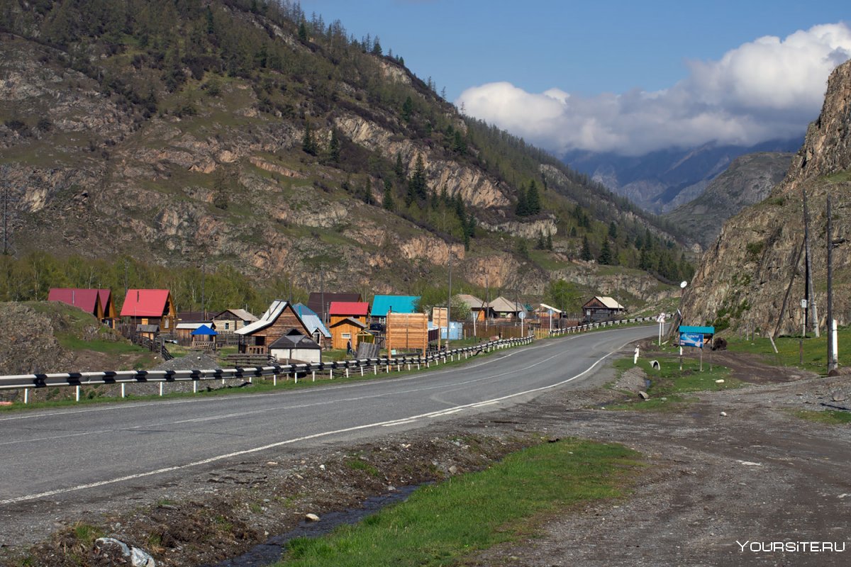 Поселок АК Бом горный Алтай