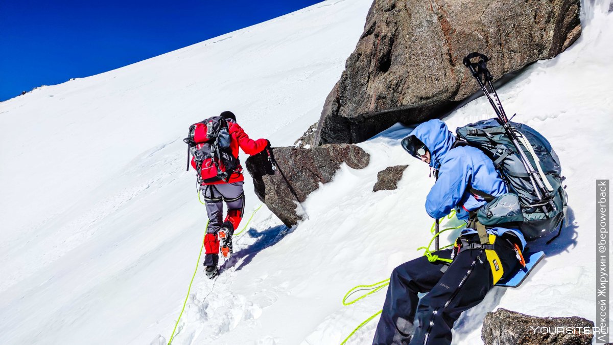 Траверс склона с альпенштоком