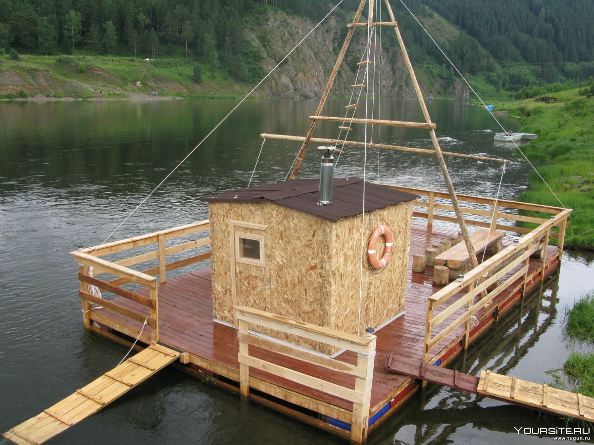 Рыбацкий домик на воде