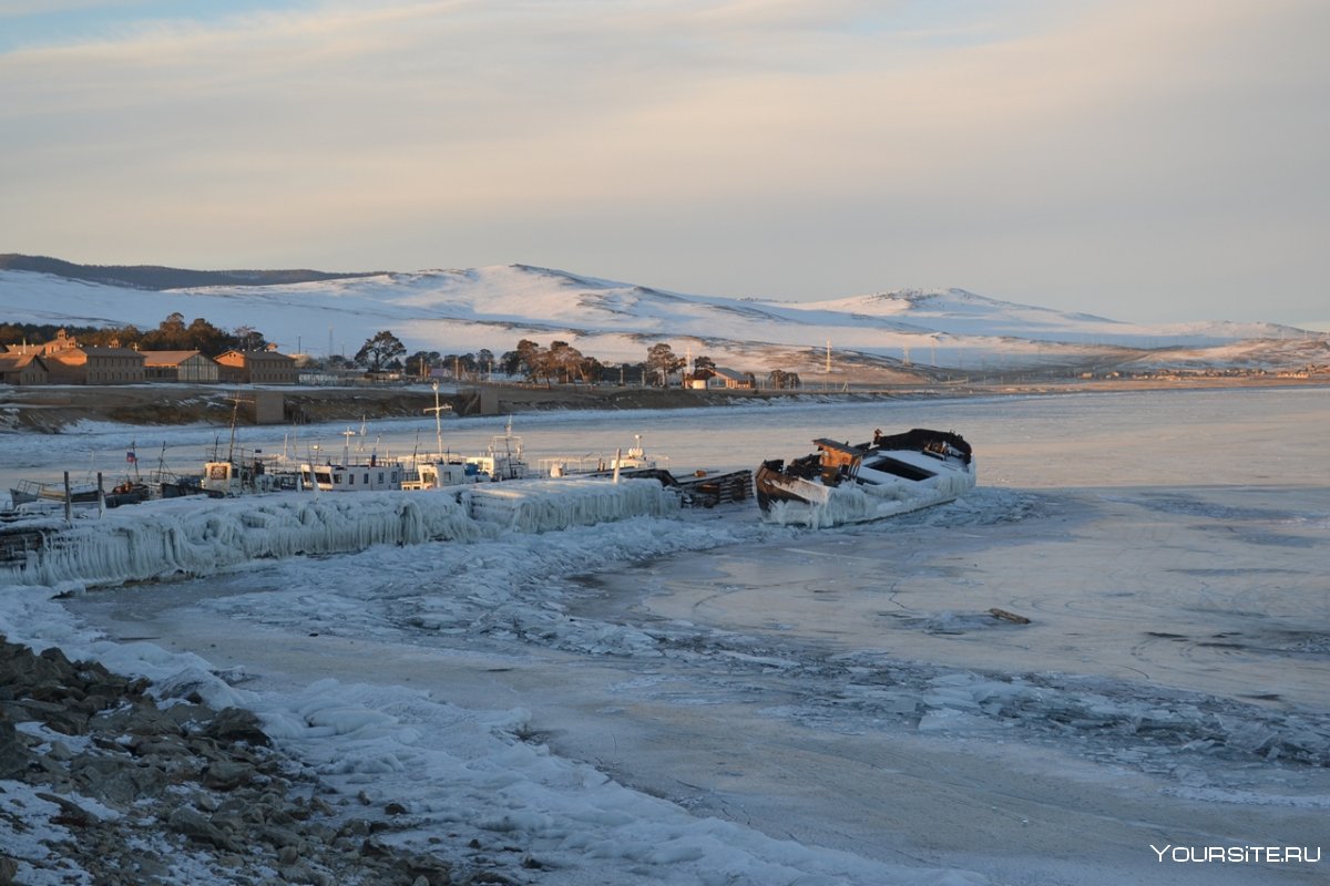 Остров Ольхон на Байкале зимой