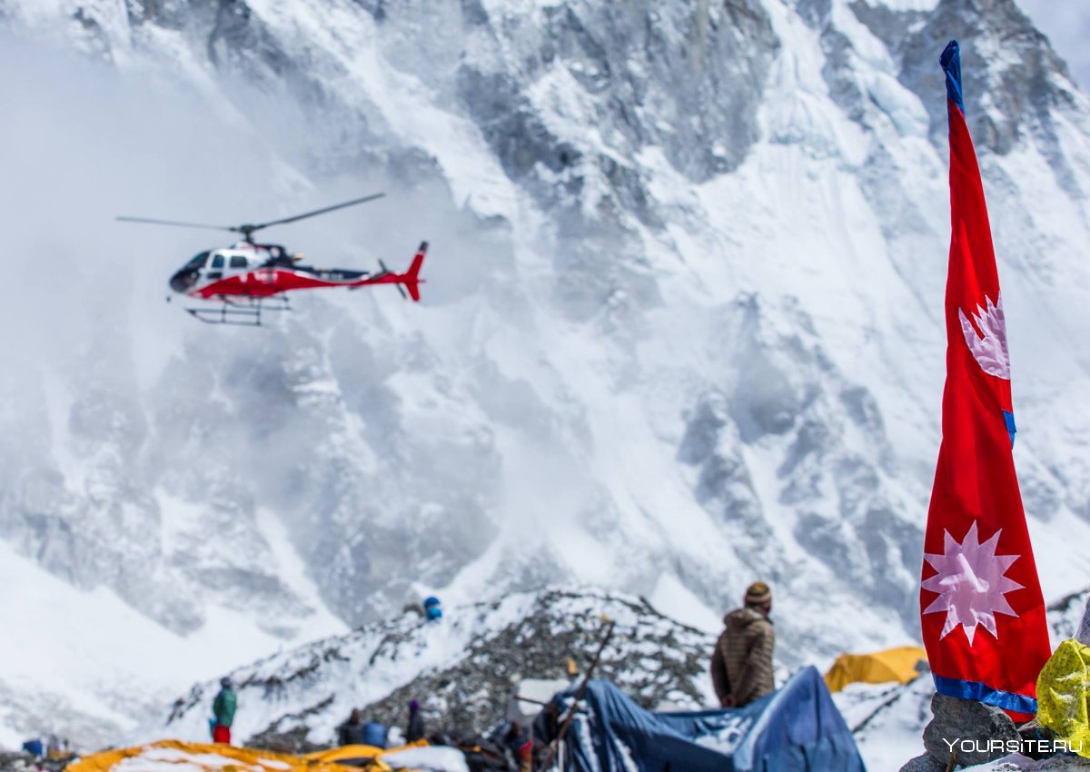 Панорамы Эвереста посадка на вершину на вертолёте