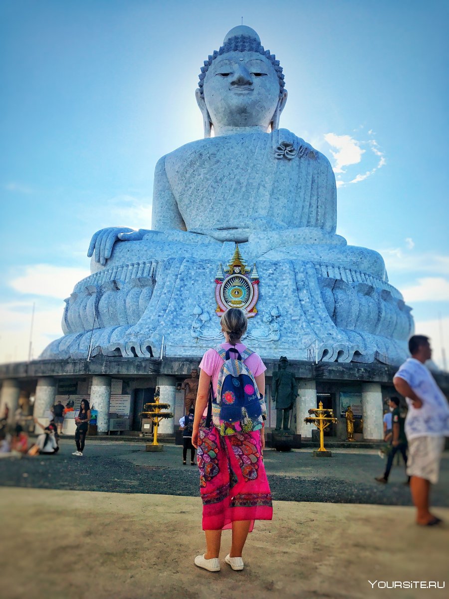 Будда в Тайланде Пхукет
