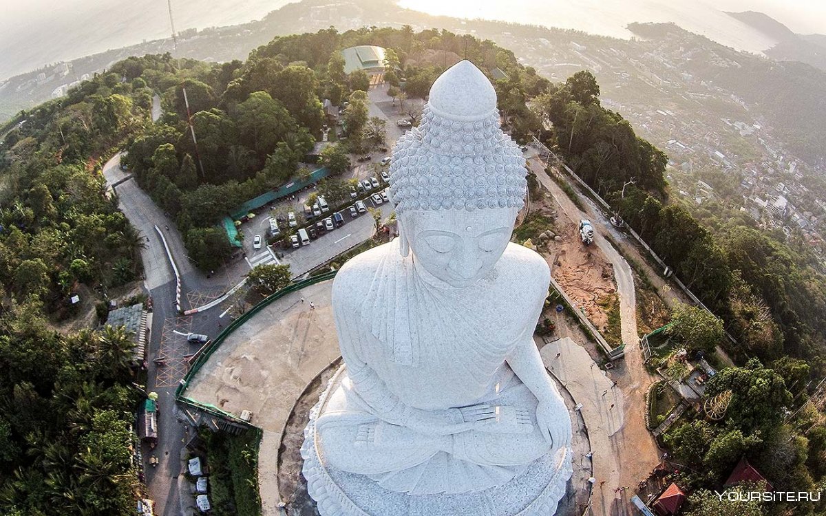 Будда в Тайланде Пхукет