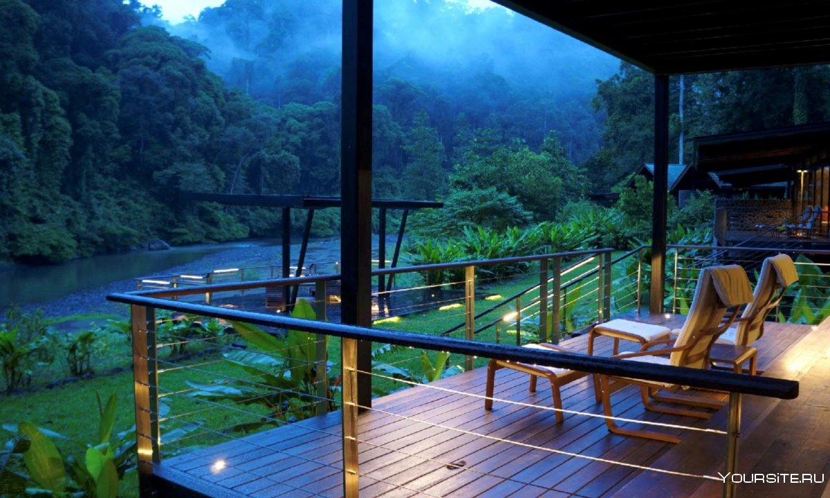 Отели в джунглях Борнео
